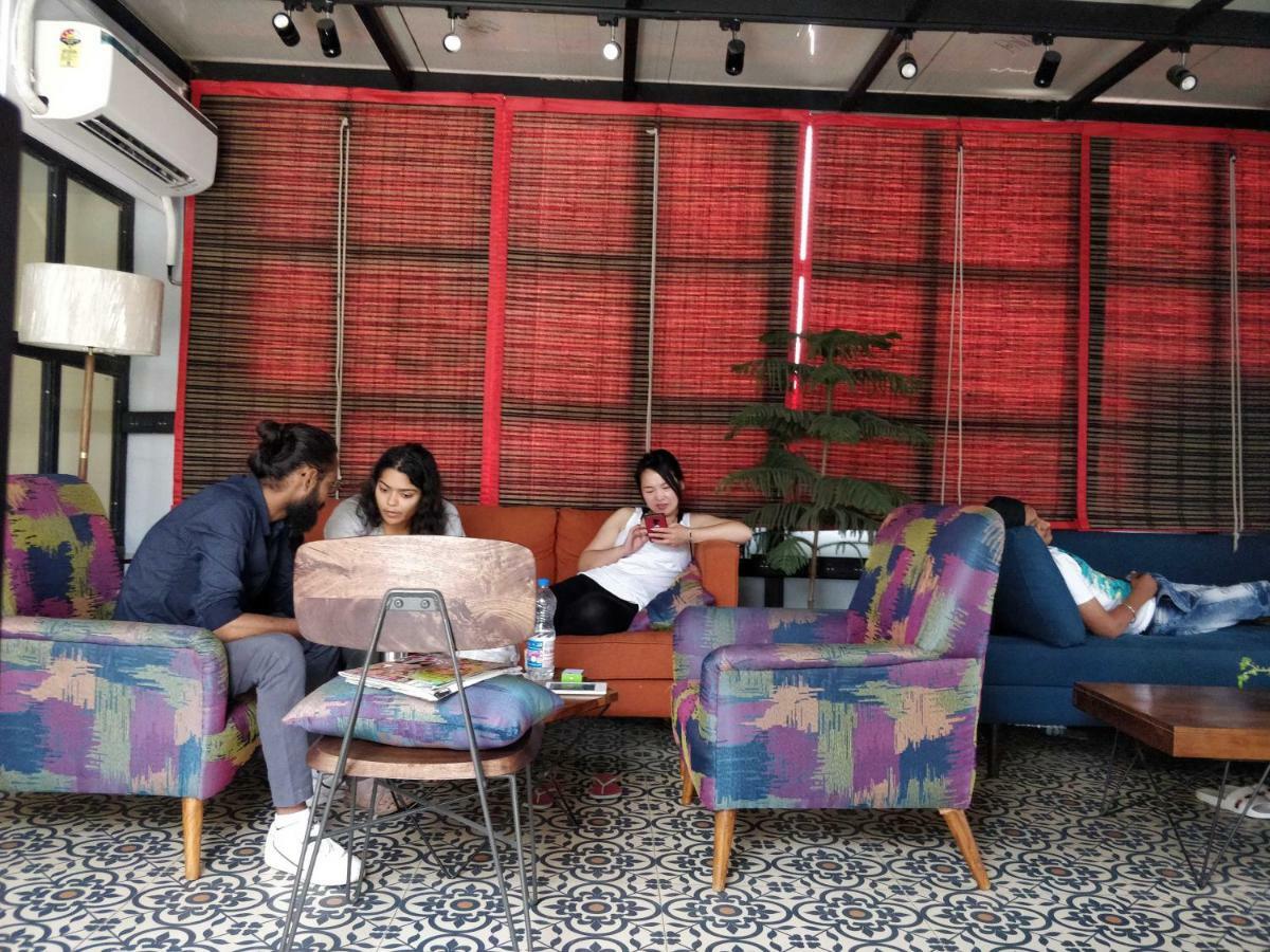 Madpackers Delhi West Vandrerhjem New Delhi Eksteriør bilde